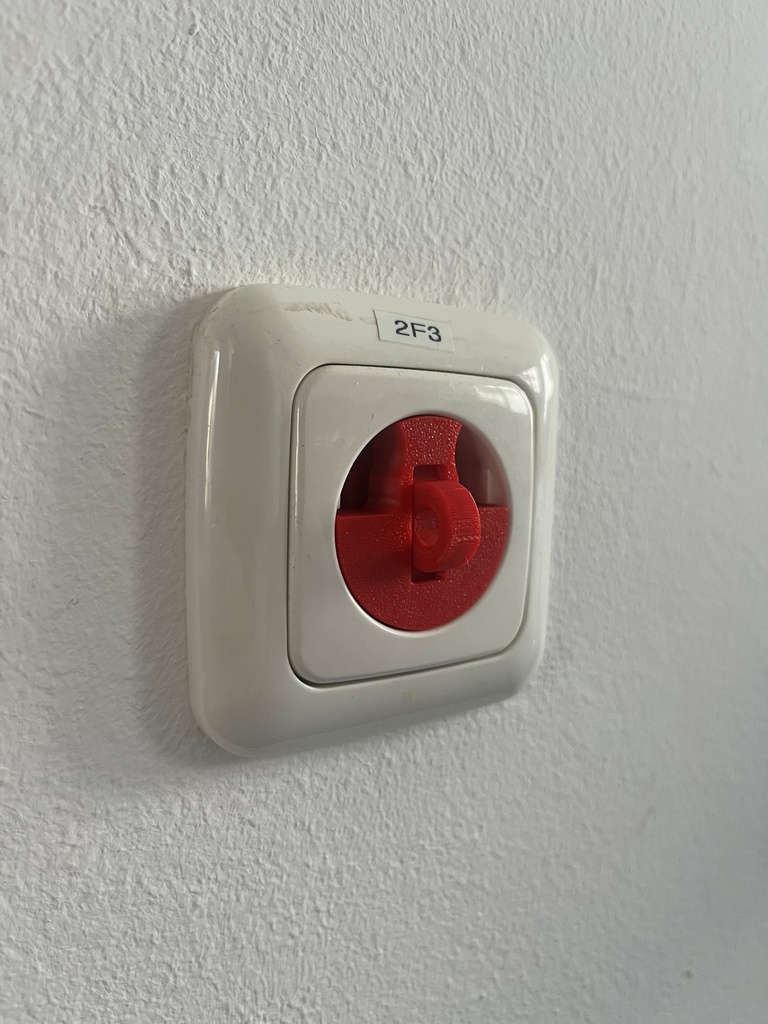 [HX300] Lock for SCHUKO sockets